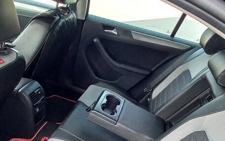Volkswagen Jetta VI, 2012 год, 910 000 рублей, 8 фотография