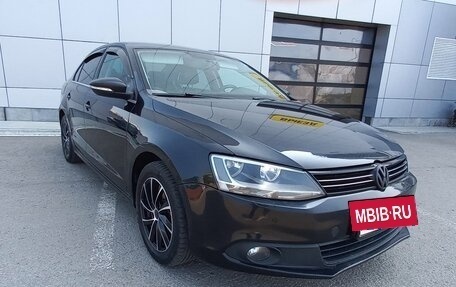 Volkswagen Jetta VI, 2012 год, 910 000 рублей, 2 фотография