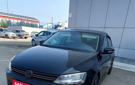 Volkswagen Jetta VI, 2012 год, 910 000 рублей, 3 фотография