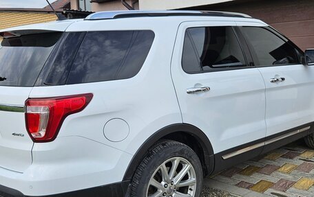 Ford Explorer VI, 2016 год, 2 940 000 рублей, 5 фотография