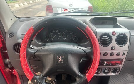 Peugeot Partner II рестайлинг 2, 2010 год, 450 000 рублей, 8 фотография