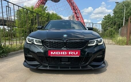BMW 3 серия, 2019 год, 4 300 000 рублей, 22 фотография