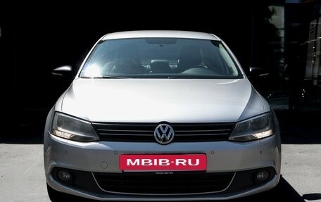 Volkswagen Jetta VI, 2014 год, 930 000 рублей, 2 фотография