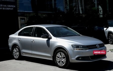 Volkswagen Jetta VI, 2014 год, 930 000 рублей, 3 фотография
