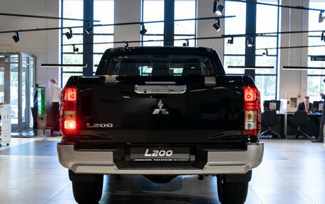 Mitsubishi L200, 2024 год, 6 570 000 рублей, 6 фотография