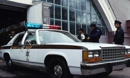 Ford LTD Crown Victoria, 1987 год, 1 899 000 рублей, 1 фотография