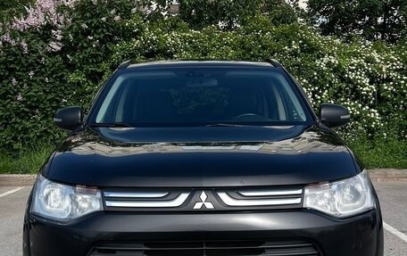 Mitsubishi Outlander III рестайлинг 3, 2013 год, 1 250 000 рублей, 1 фотография