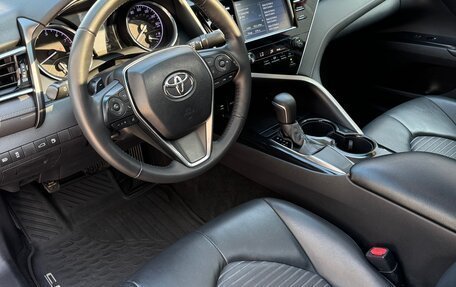 Toyota Camry, 2018 год, 2 200 000 рублей, 20 фотография