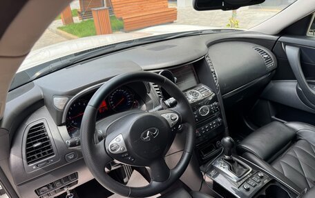 Infiniti FX II, 2010 год, 2 800 000 рублей, 9 фотография