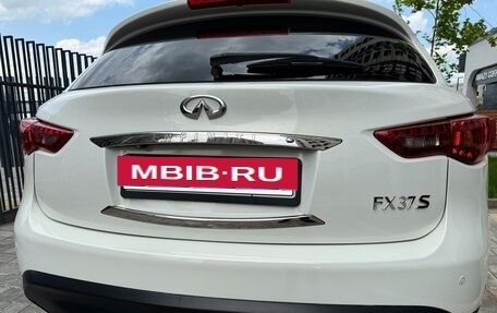 Infiniti FX II, 2010 год, 2 800 000 рублей, 6 фотография