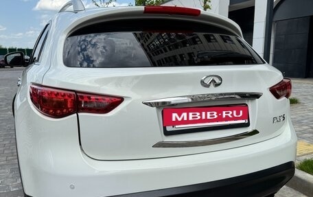 Infiniti FX II, 2010 год, 2 800 000 рублей, 7 фотография