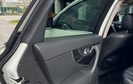 Infiniti FX II, 2010 год, 2 800 000 рублей, 16 фотография