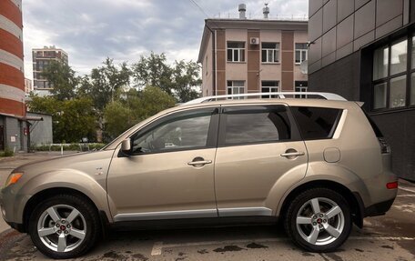Mitsubishi Outlander III рестайлинг 3, 2007 год, 1 400 000 рублей, 5 фотография