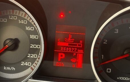 Mitsubishi Outlander III рестайлинг 3, 2007 год, 1 400 000 рублей, 14 фотография