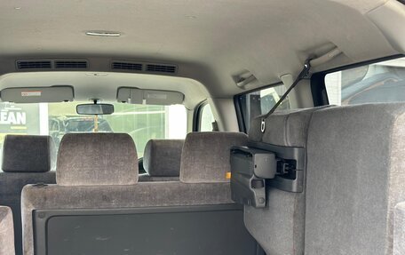 Honda Stepwgn II рестайлинг, 2004 год, 690 000 рублей, 14 фотография