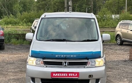 Honda Stepwgn II рестайлинг, 2004 год, 690 000 рублей, 2 фотография
