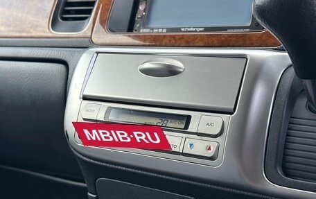 Honda Stepwgn II рестайлинг, 2004 год, 690 000 рублей, 13 фотография