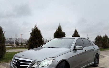 Mercedes-Benz E-Класс, 2010 год, 1 300 000 рублей, 13 фотография
