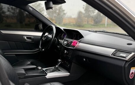 Mercedes-Benz E-Класс, 2010 год, 1 300 000 рублей, 18 фотография