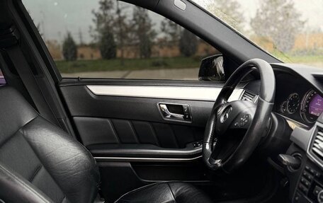 Mercedes-Benz E-Класс, 2010 год, 1 300 000 рублей, 19 фотография