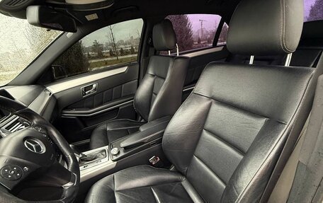 Mercedes-Benz E-Класс, 2010 год, 1 300 000 рублей, 21 фотография