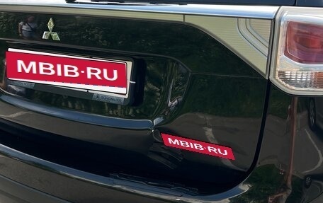 Mitsubishi Outlander III рестайлинг 3, 2013 год, 1 250 000 рублей, 13 фотография