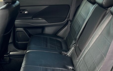 Mitsubishi Outlander III рестайлинг 3, 2013 год, 1 250 000 рублей, 31 фотография
