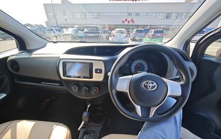 Toyota Vitz, 2015 год, 850 000 рублей, 5 фотография