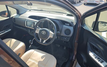 Toyota Vitz, 2015 год, 850 000 рублей, 3 фотография