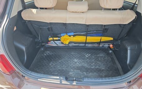 Toyota Vitz, 2015 год, 850 000 рублей, 9 фотография