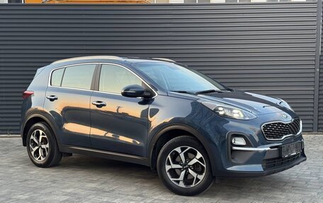 KIA Sportage IV рестайлинг, 2021 год, 2 100 000 рублей, 2 фотография