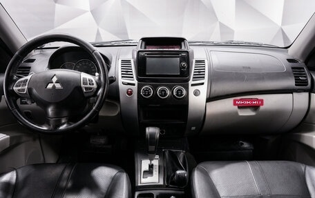 Mitsubishi Pajero Sport II рестайлинг, 2014 год, 2 150 000 рублей, 7 фотография