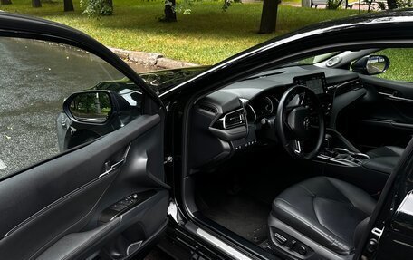 Toyota Camry, 2021 год, 3 200 000 рублей, 11 фотография