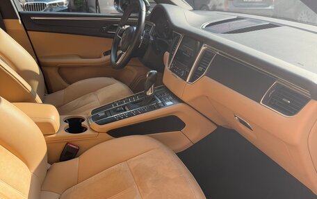 Porsche Macan I рестайлинг, 2018 год, 4 900 000 рублей, 25 фотография