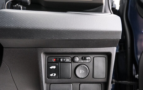 Honda Freed I, 2010 год, 1 099 000 рублей, 17 фотография