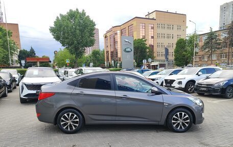 Hyundai Solaris II рестайлинг, 2015 год, 1 150 000 рублей, 4 фотография
