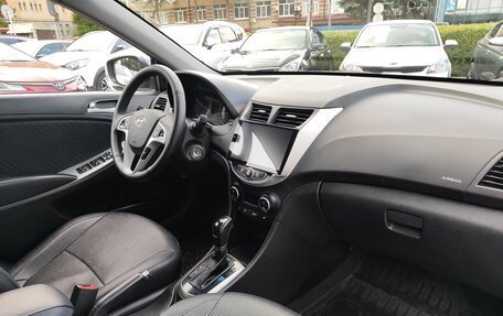 Hyundai Solaris II рестайлинг, 2015 год, 1 150 000 рублей, 12 фотография
