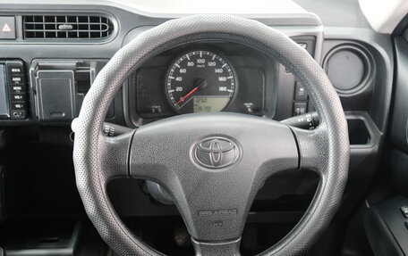 Toyota Probox I, 2017 год, 1 039 000 рублей, 13 фотография