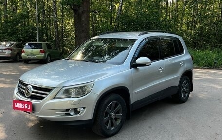 Volkswagen Tiguan I, 2011 год, 1 180 000 рублей, 1 фотография
