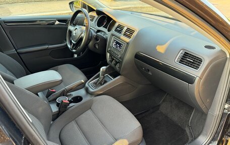 Volkswagen Jetta VI, 2016 год, 1 750 000 рублей, 10 фотография