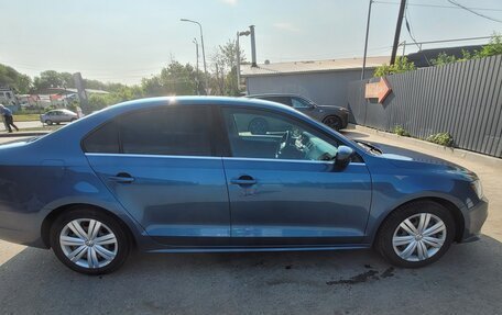 Volkswagen Jetta VI, 2017 год, 1 350 000 рублей, 4 фотография