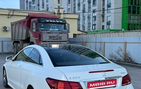 Mercedes-Benz E-Класс, 2013 год, 3 200 000 рублей, 25 фотография