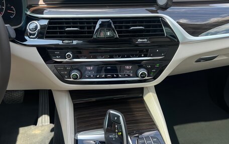 BMW 6 серия, 2019 год, 5 390 000 рублей, 17 фотография