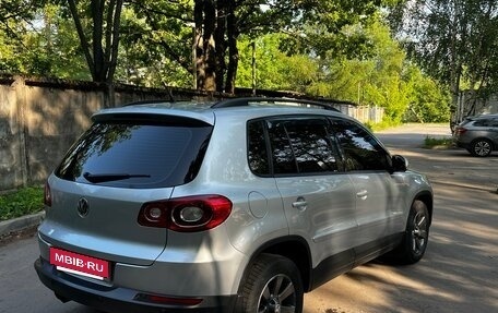 Volkswagen Tiguan I, 2011 год, 1 180 000 рублей, 2 фотография