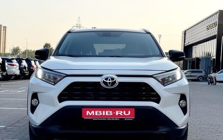 Toyota RAV4, 2021 год, 3 850 000 рублей, 7 фотография