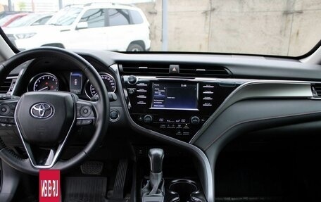 Toyota Camry, 2020 год, 2 845 000 рублей, 9 фотография