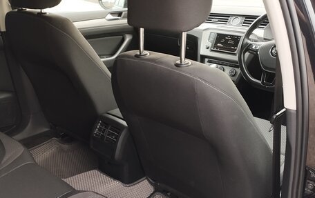 Volkswagen Passat B8 рестайлинг, 2015 год, 1 780 000 рублей, 29 фотография