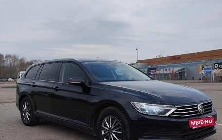 Volkswagen Passat B8 рестайлинг, 2015 год, 1 780 000 рублей, 34 фотография