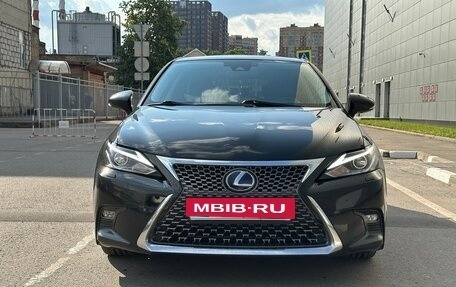 Lexus CT I рестайлинг, 2017 год, 2 600 000 рублей, 12 фотография