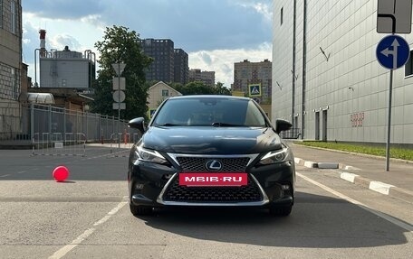 Lexus CT I рестайлинг, 2017 год, 2 600 000 рублей, 13 фотография